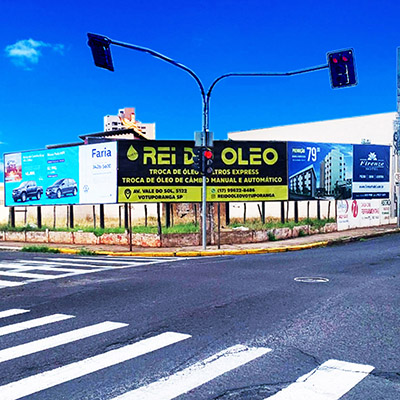 Rua Tibagi x Rua Ivai (Edifício Deharo) 1601-1602-1603